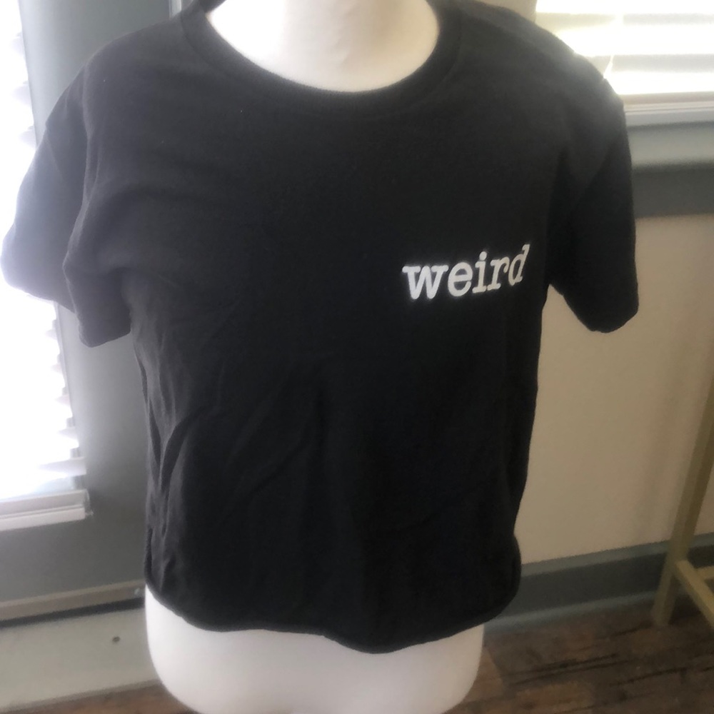 Cropped black t shirt